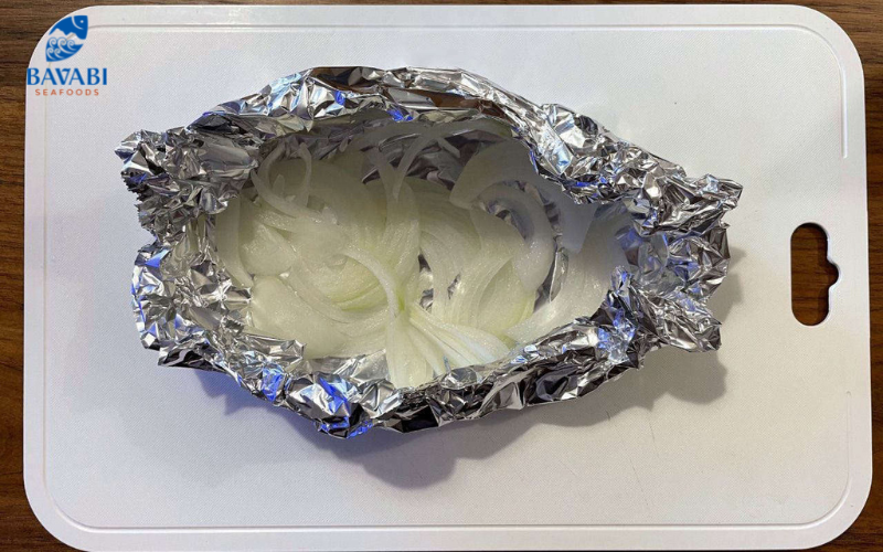 Japanese oysters grilled in foil as delicious as in a restaurant right at home